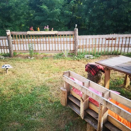 Bojana Guest house Inovo